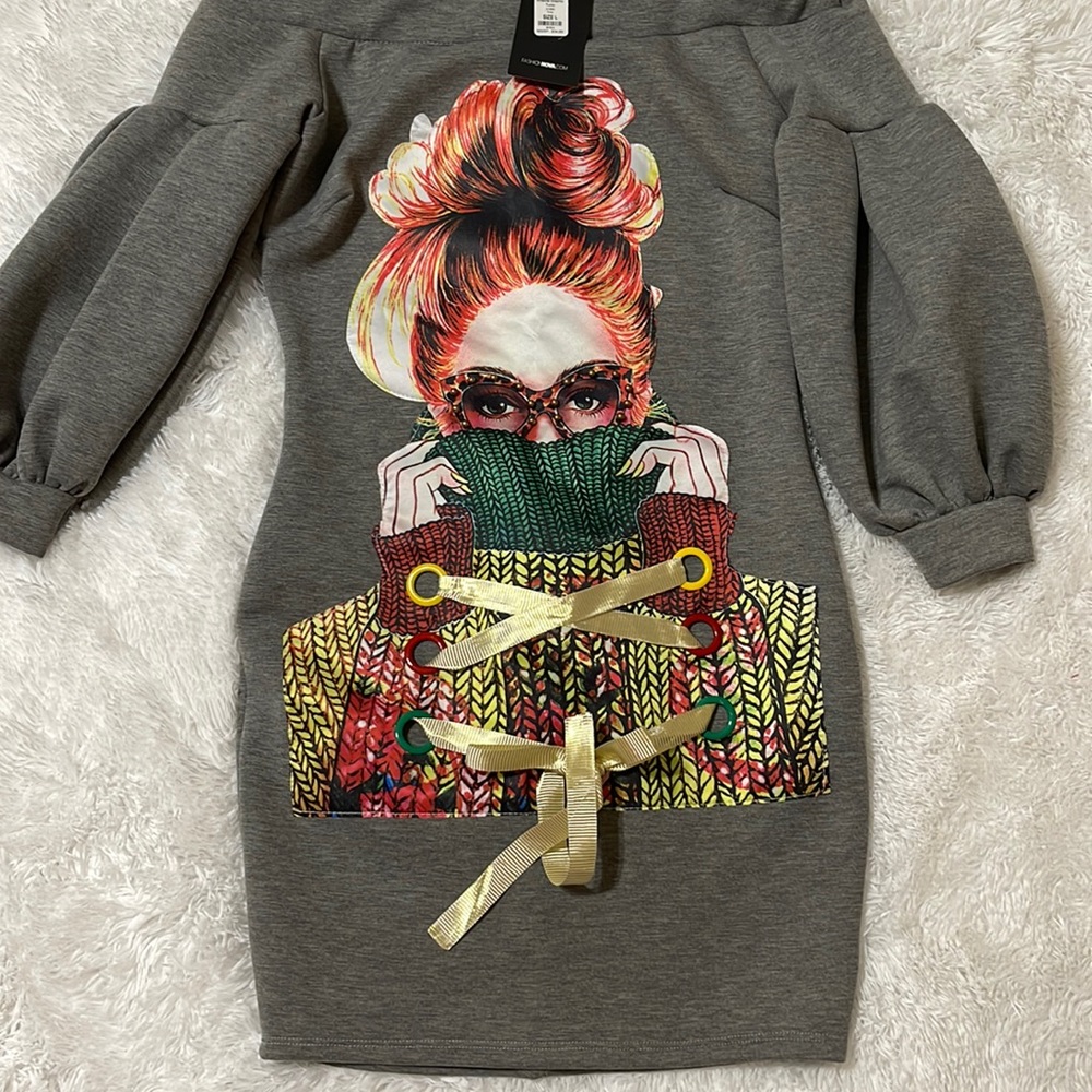 Mini dress graphic size large it’s new